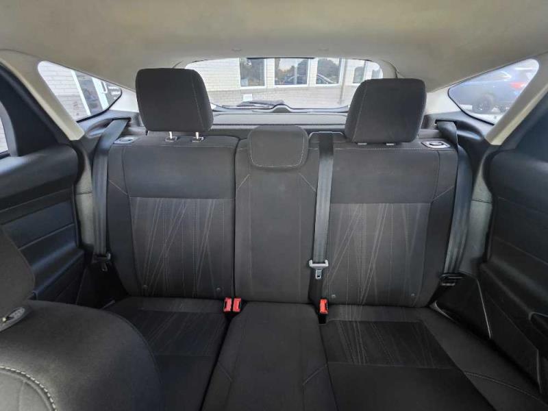 2018 Ford Focus SE's photo