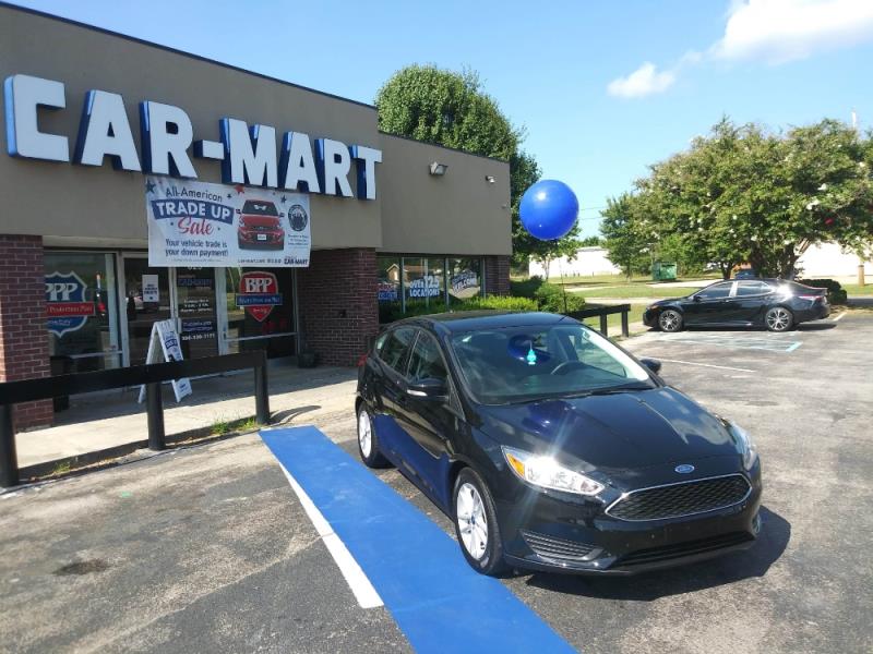 Ford Focus America�s CarMart