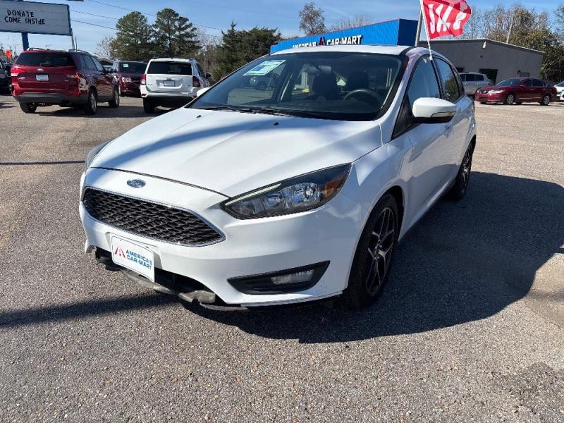 2018 Ford Focus SEL's photo
