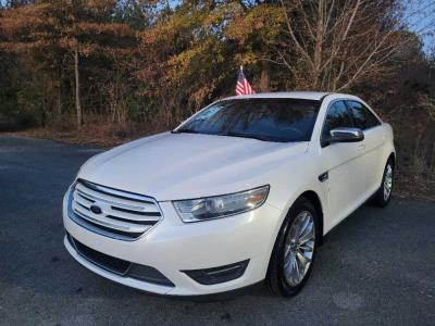 2013 Ford Taurus