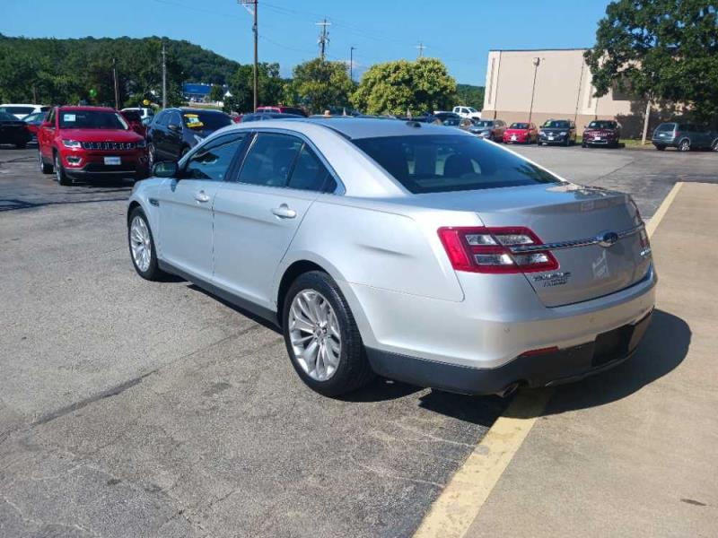 Image of 2017 Ford Taurus Limited