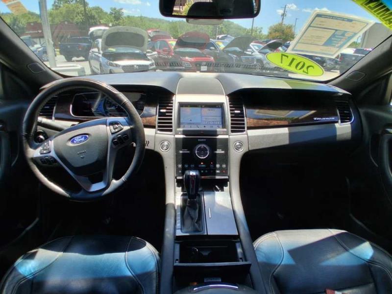 Image of 2017 Ford Taurus Limited