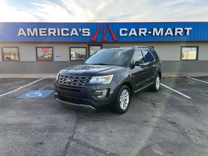 2017 Ford Explorer XLT's photo