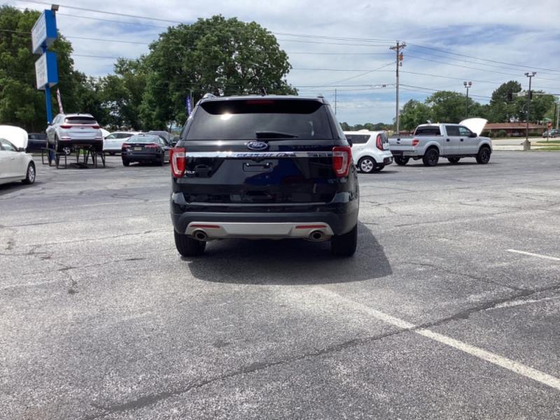 Image of 2017 Ford Explorer XLT