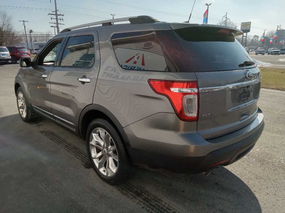FORD EXPLORER XLT