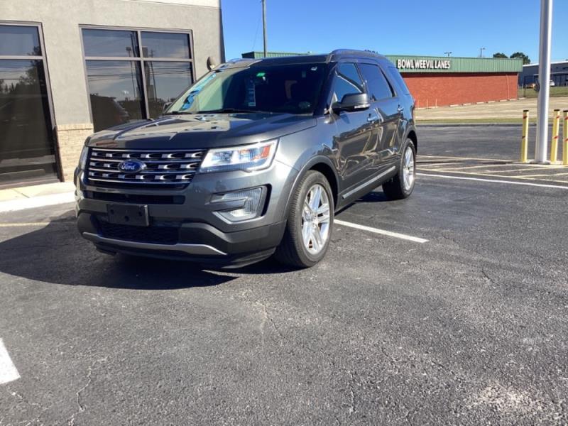 2017 Ford Explorer Limited's photo