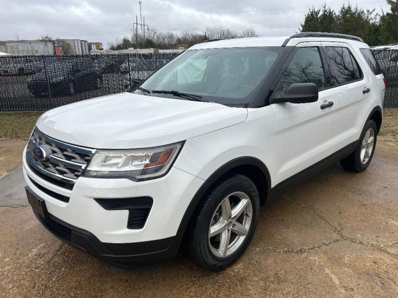 2019 Ford Explorer Base's photo