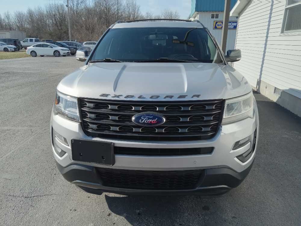 FORD EXPLORER XLT