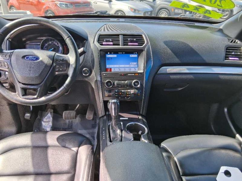 Image of 2019 Ford Explorer XLT