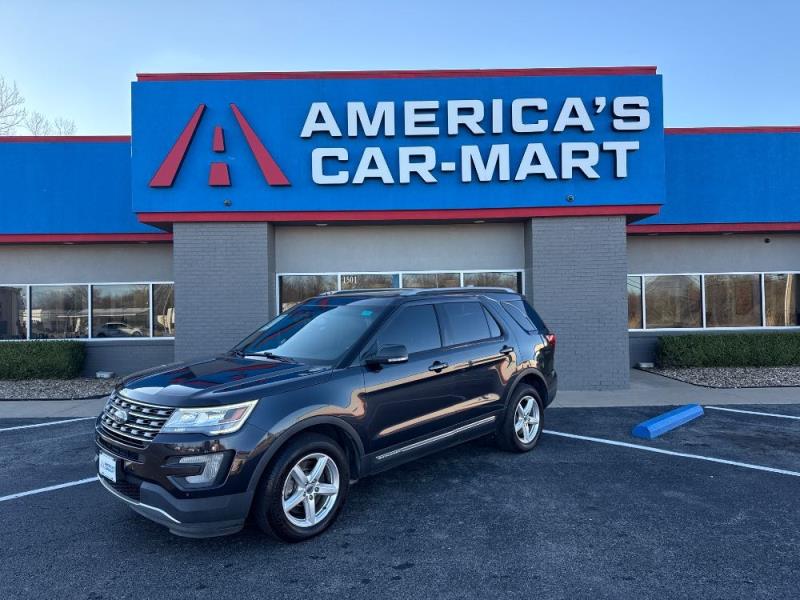 2017 Ford Explorer XLT's photo
