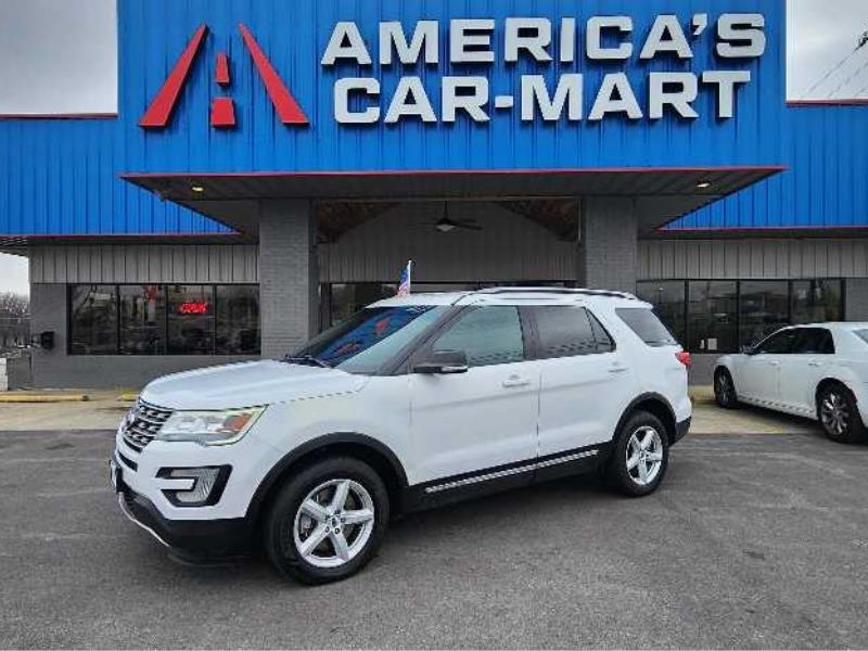 2016 Ford Explorer XLT's photo