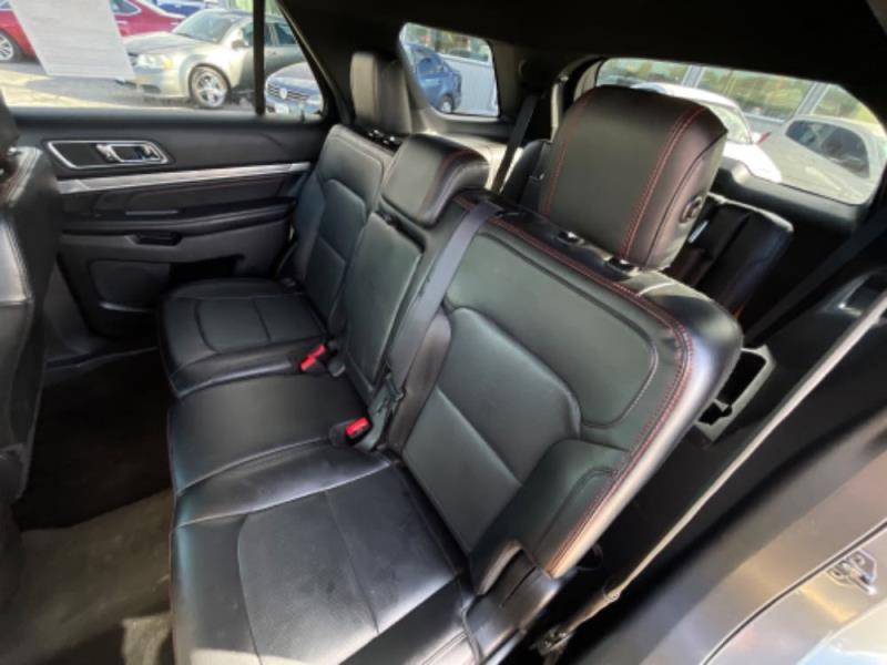 2017 Ford Explorer Sport's photo