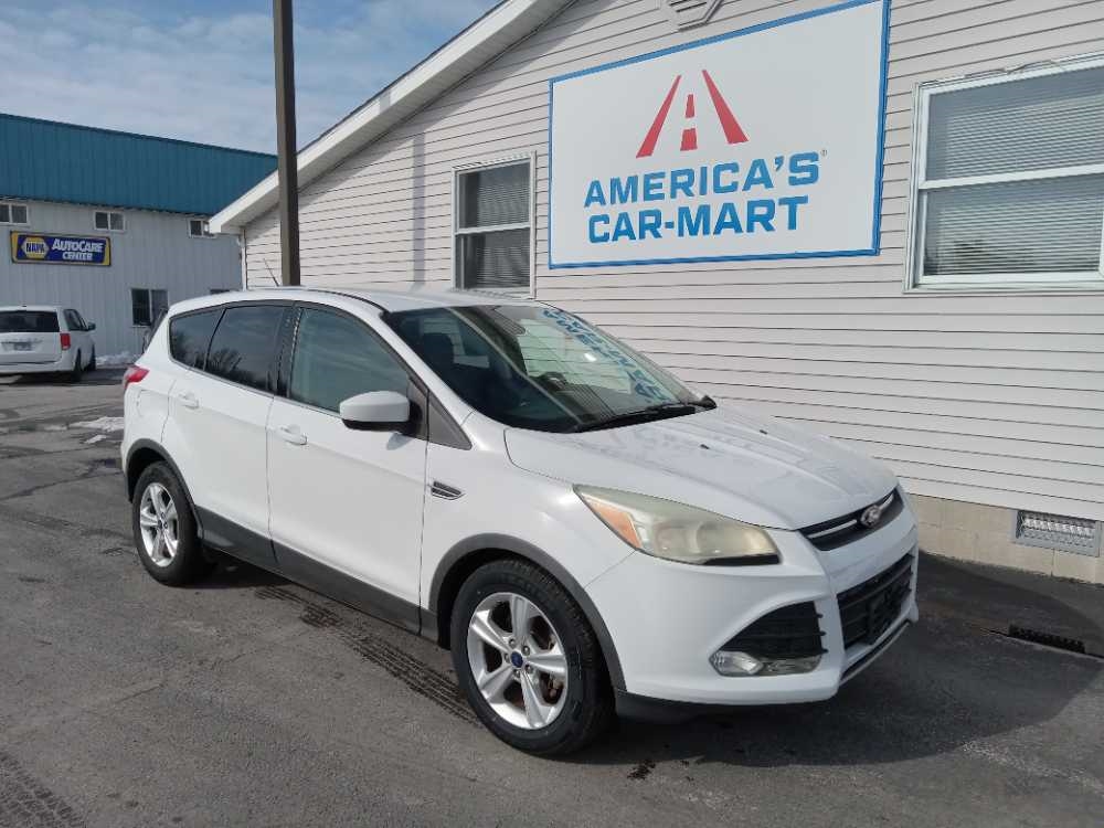 FORD ESCAPE SE