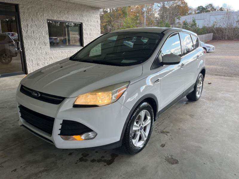 2015 Ford Escape SE's photo