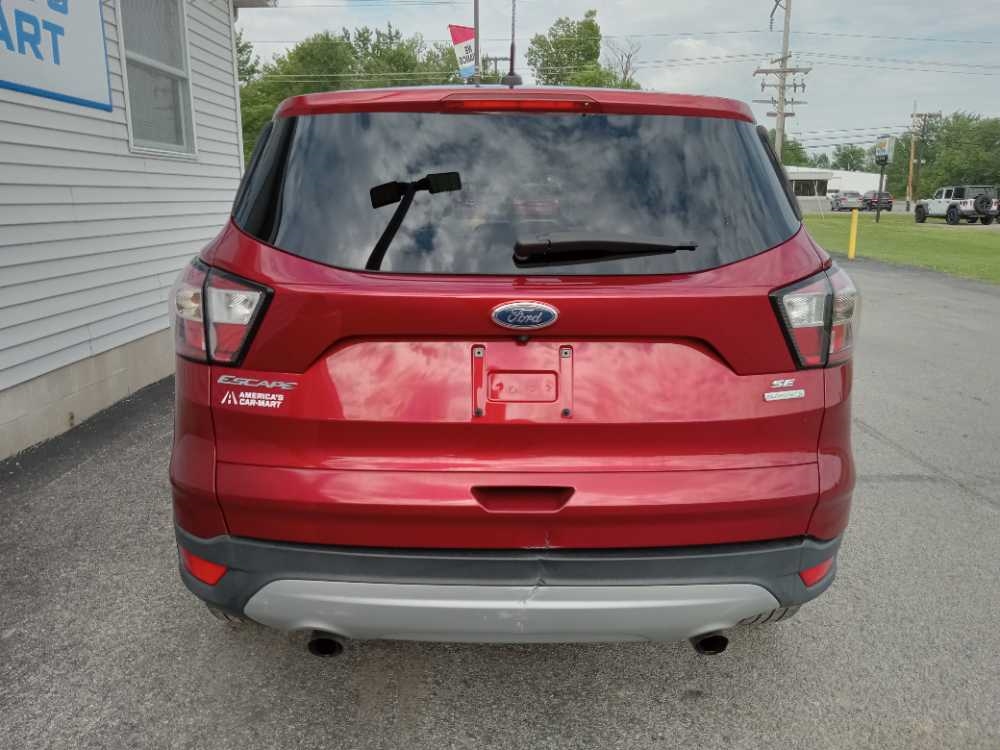 FORD ESCAPE SE