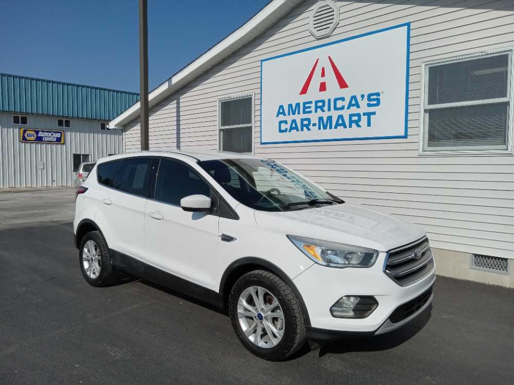 FORD ESCAPE SE