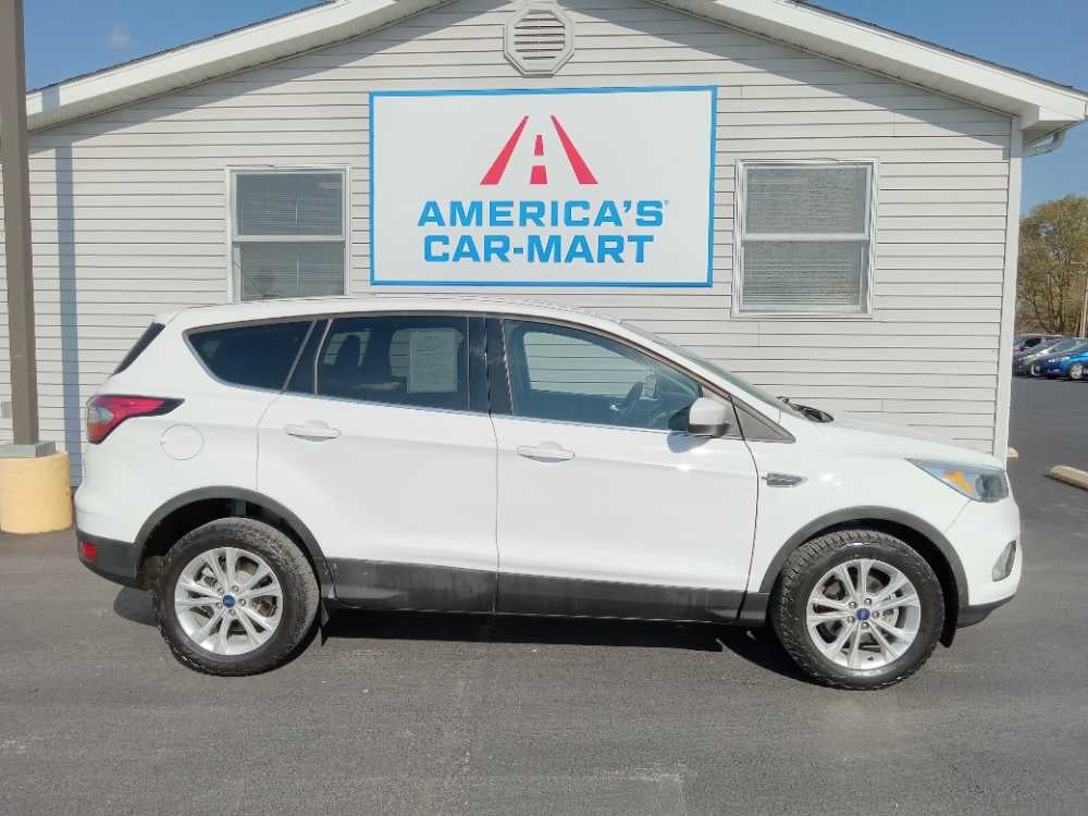 FORD ESCAPE SE