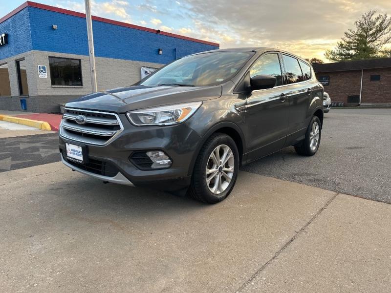 2017 Ford Escape SE's photo