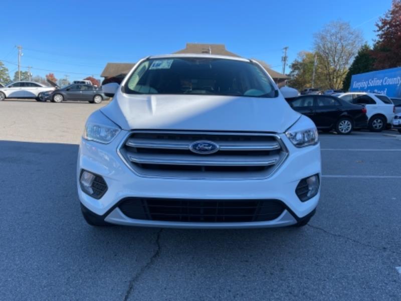 2019 Ford Escape SE's photo