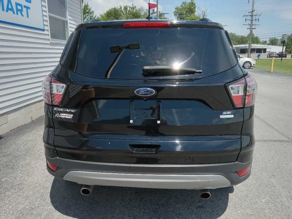 FORD ESCAPE SE