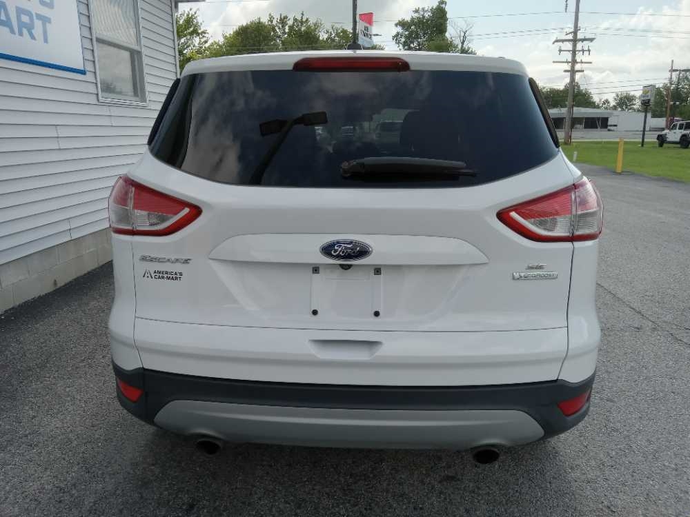 FORD ESCAPE SE