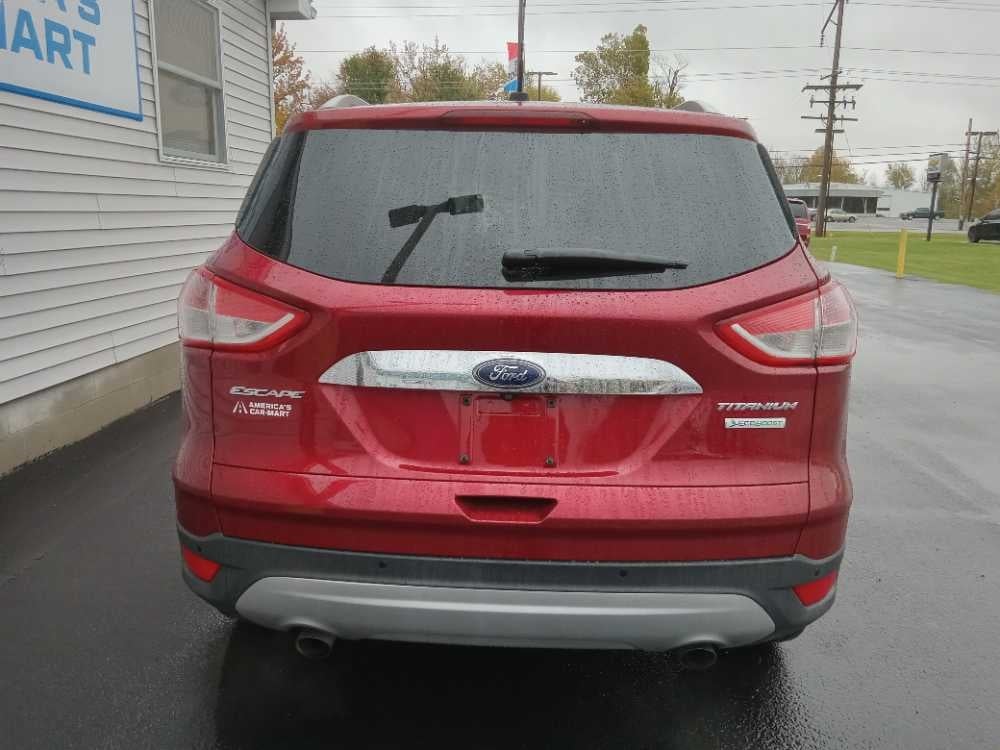 FORD ESCAPE TITANIUM