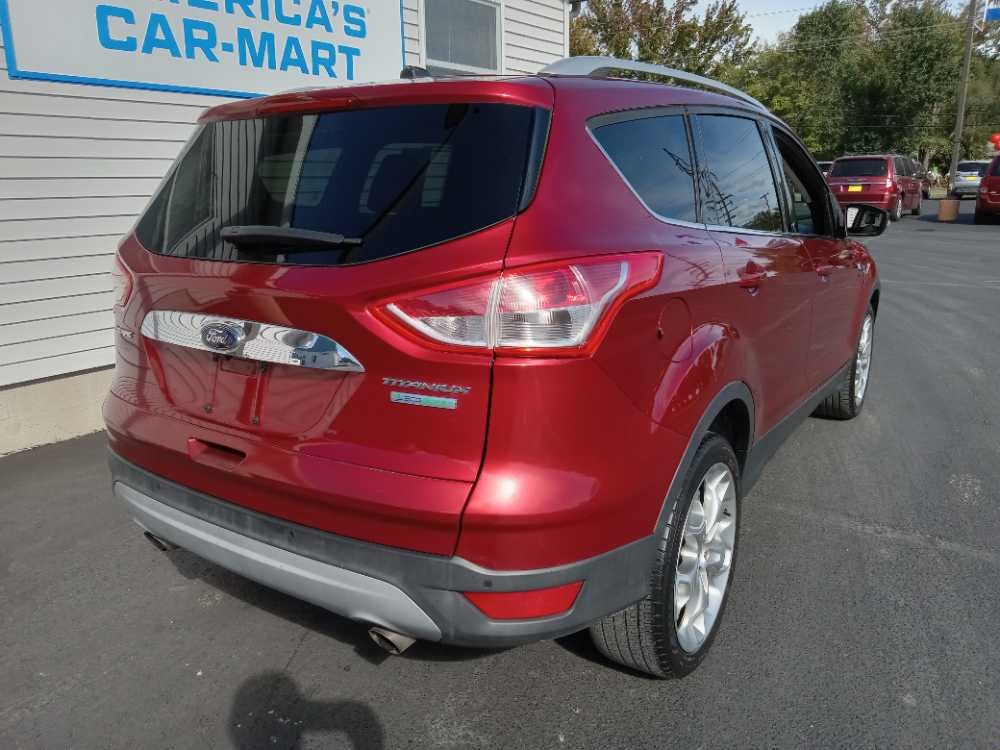 FORD ESCAPE TITANIUM