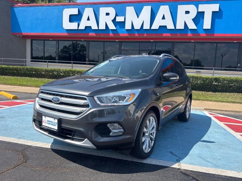 2017 Ford Escape Titanium's photo