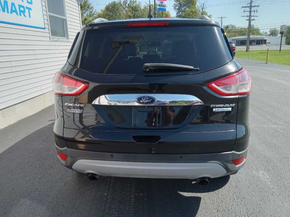 FORD ESCAPE TITANIUM