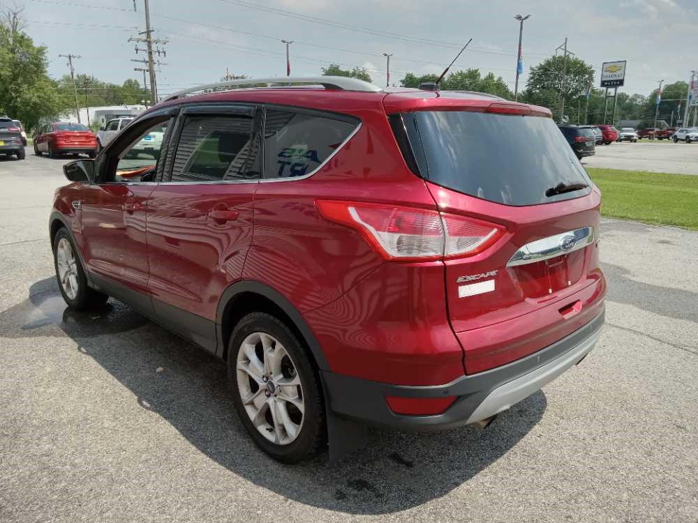 FORD ESCAPE TITANIUM