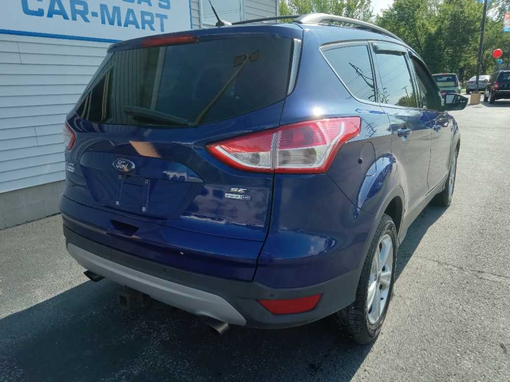FORD ESCAPE SE