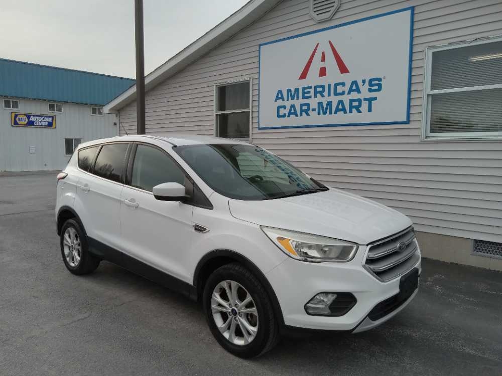 FORD ESCAPE SE