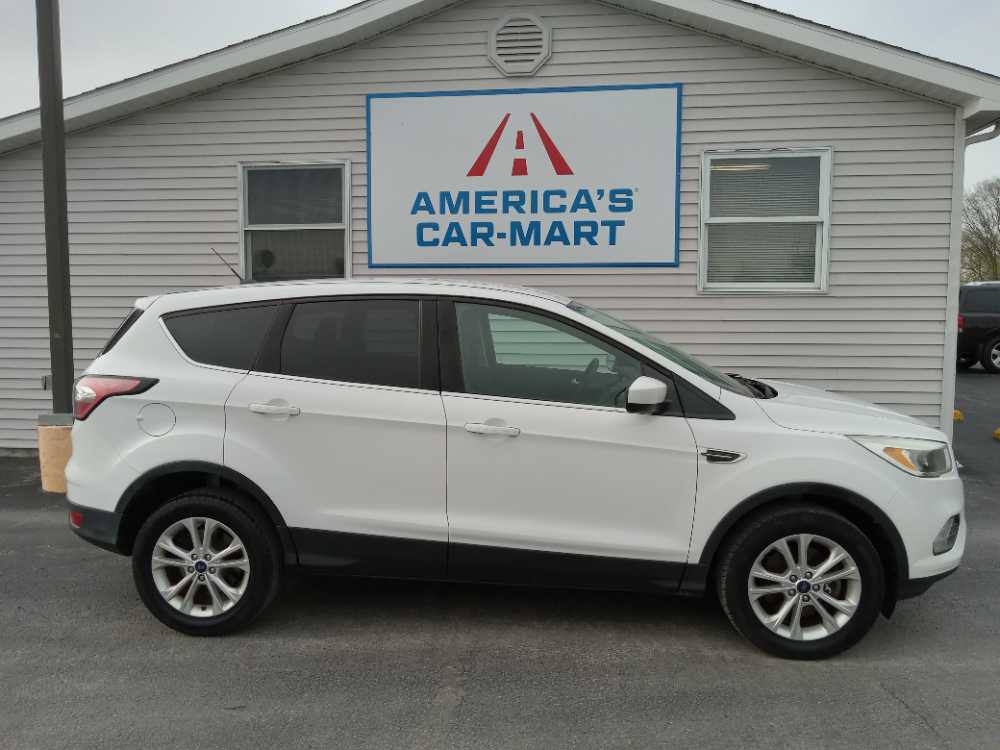 FORD ESCAPE SE