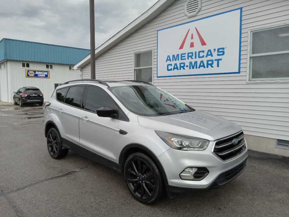 FORD ESCAPE SE