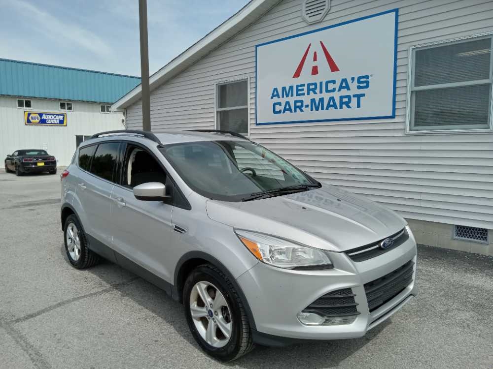 FORD ESCAPE SE