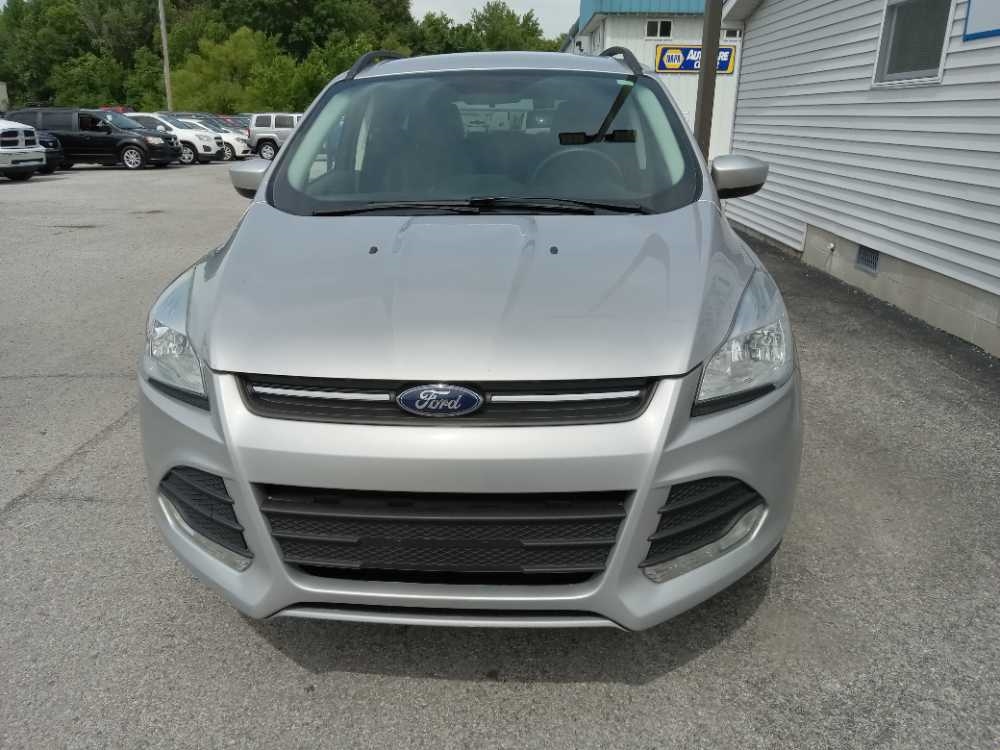 FORD ESCAPE SE