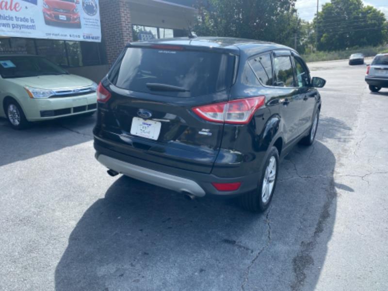 Ford Escape America�s CarMart