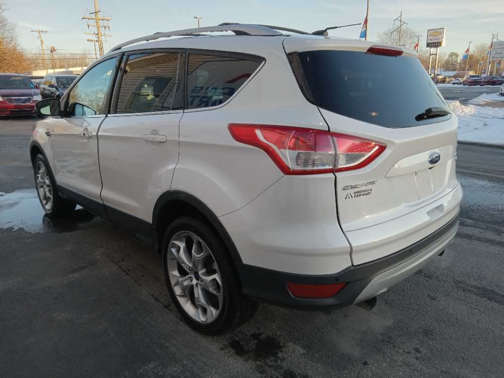 FORD ESCAPE TITANIUM