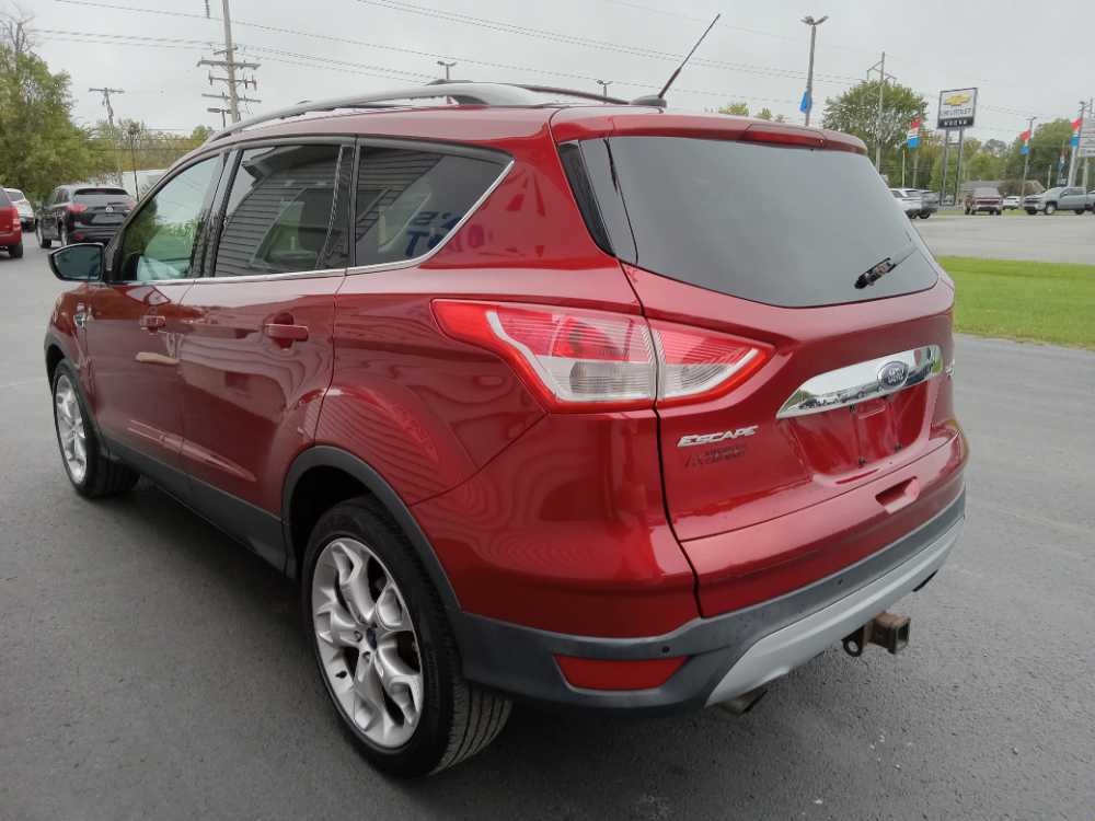 FORD ESCAPE TITANIUM