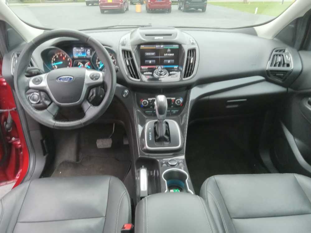 FORD ESCAPE TITANIUM