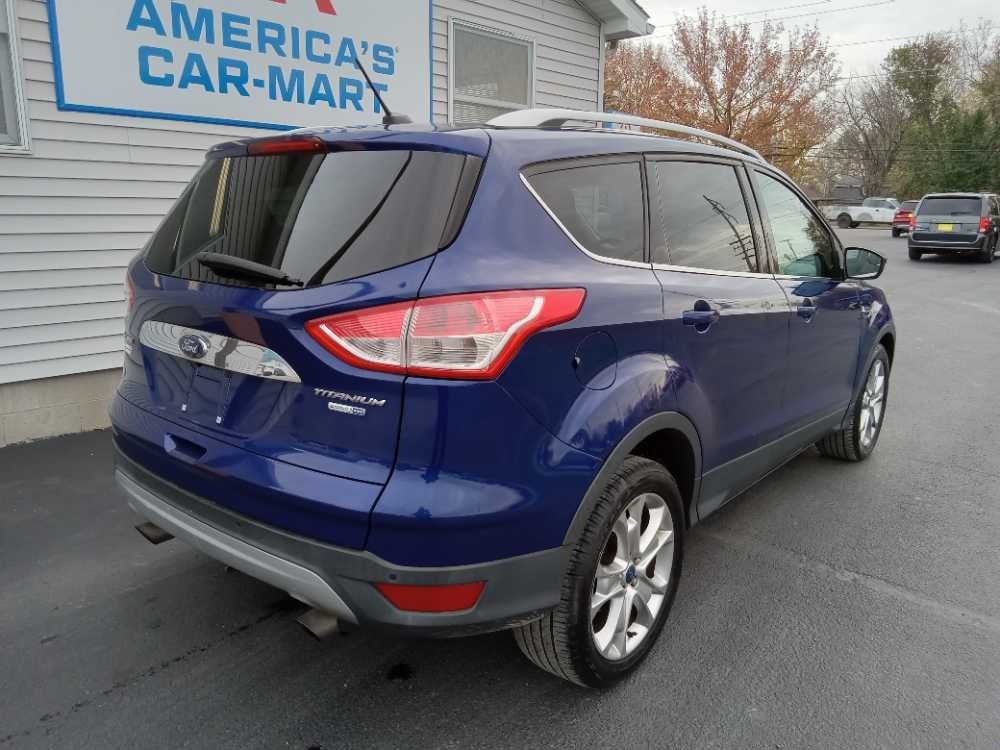 FORD ESCAPE TITANIUM