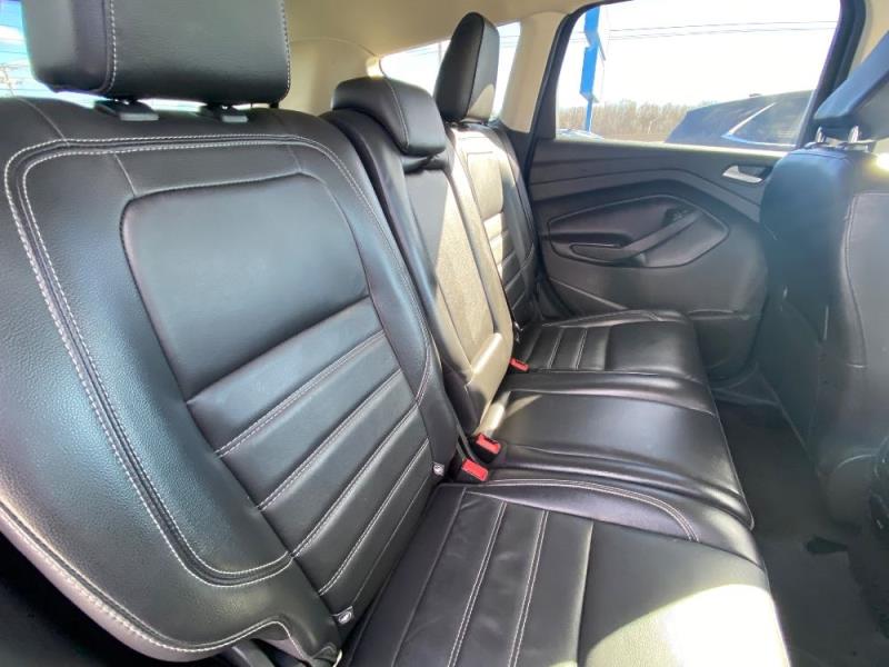 2019 Ford Escape Titanium's photo