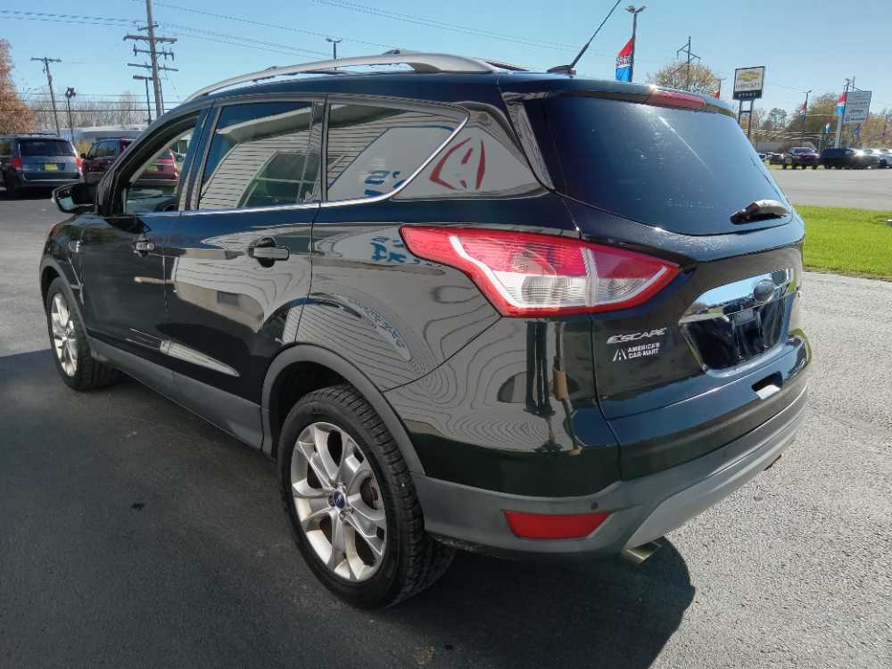 FORD ESCAPE TITANIUM