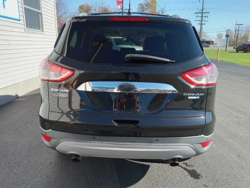 FORD ESCAPE TITANIUM