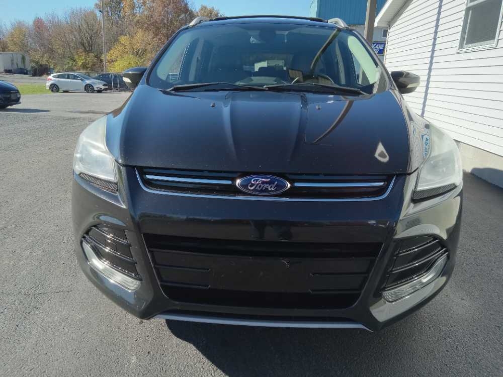 FORD ESCAPE TITANIUM