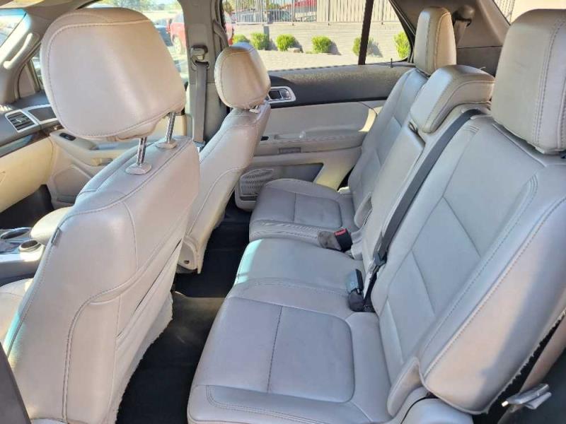 2011 Ford Explorer Limited's photo