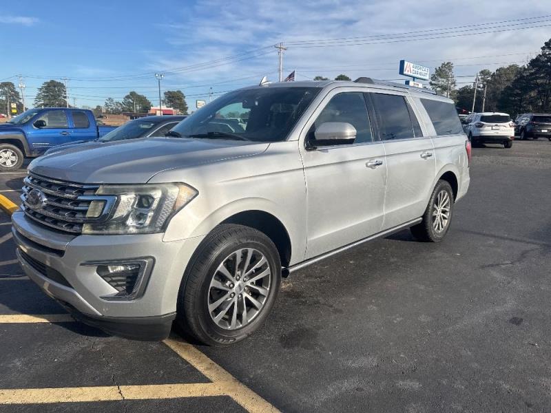 2018 Ford Expedition Limited's photo