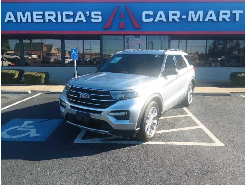 2020 Ford Explorer XLT's photo