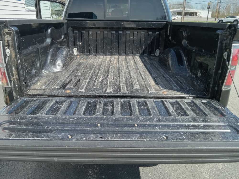 FORD F-150 XL; LIMITED; P