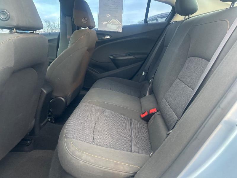 2017 Chevrolet Cruze LS's photo